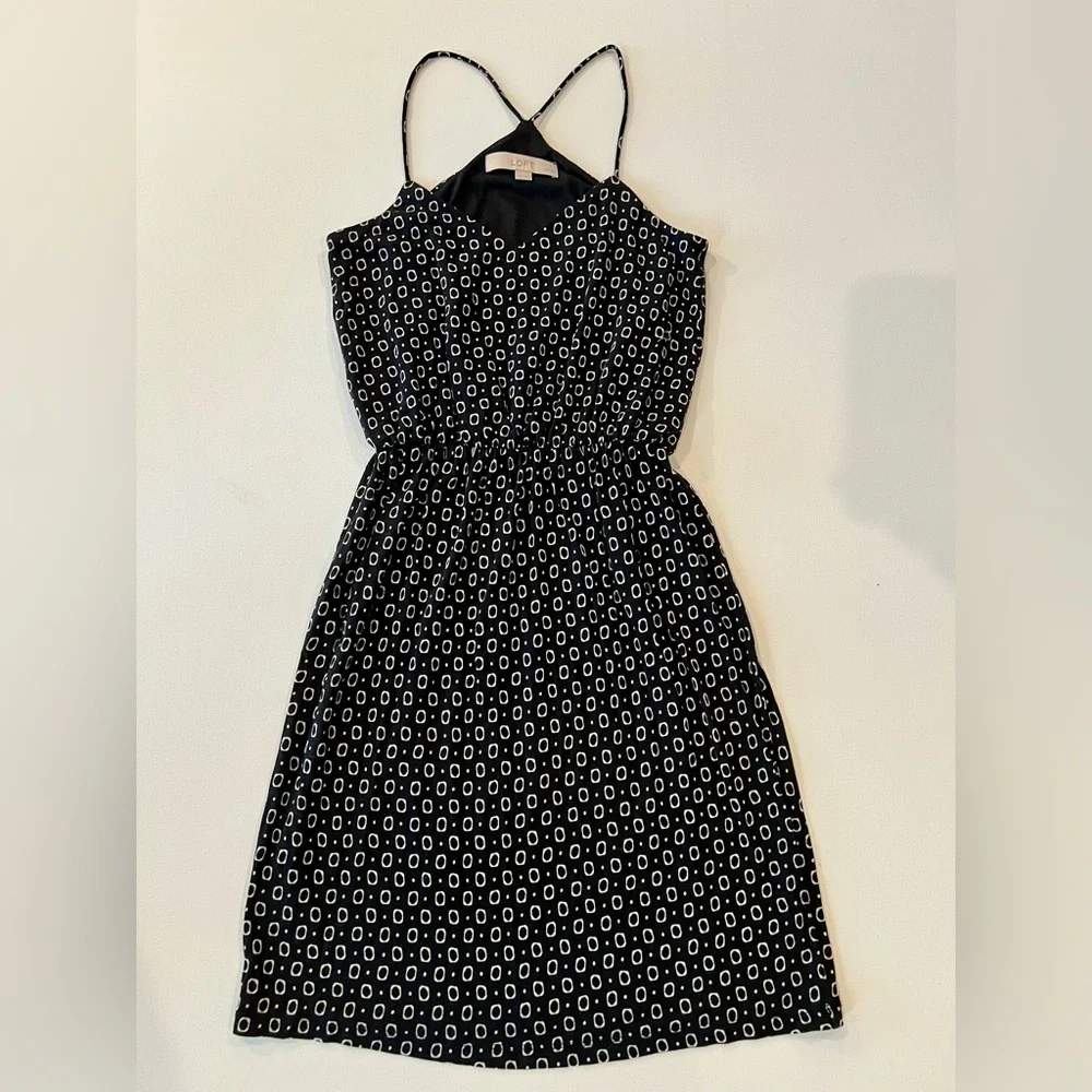 LOFT Petite Racerback Flowy Cinched Geometric Black White Mini XXSP Mini Dress - Picture 1 of 12